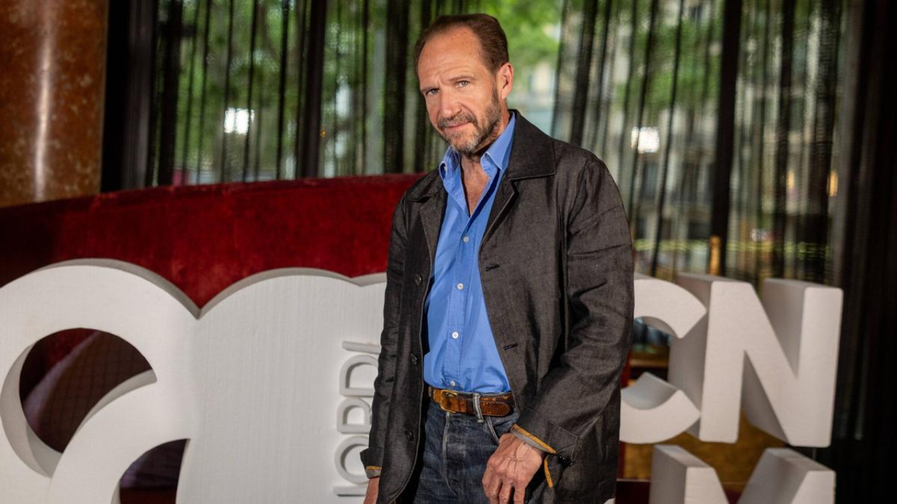 Ralph Fiennes, actor en 'Cónclave': Tengo curiosidad por saber a quién elegirán como papa