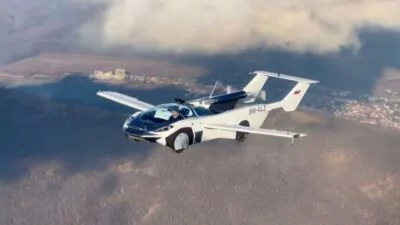 Descubre el AirCar; el auto volador que puede alcanzar hasta 250 kilómetros por hora