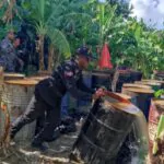 CECCOM desmantela fábrica clandestina y decomisa más de nueve mil litros de alcohol adulterado en Santiago