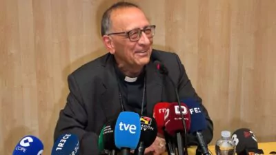 El cardenal Omella cree que León XIV puede servir de «puente para la paz» en el mundo