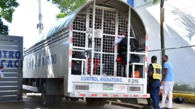 DGM detiene 136 haitianos ilegales en Juan Dolio