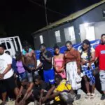 Apresan camionero escondía inmigrantes haitianos ilegales en San Juan de la Maguana