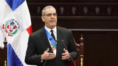 Presidente Abinader destaca máximo histórico de empleos en RD