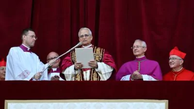Primer discurso del papa León XIV: Un llamamiento a la paz y a una Iglesia abierta a todos