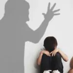 Prisión preventiva a padrastro de niño que murió por «golpiza»