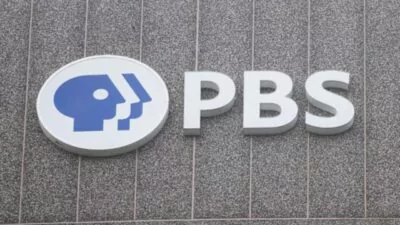 La televisión pública PBS demanda a Trump por recortarle la financiación federal