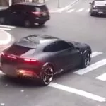 Captan el Ferrari de Neymar cometiendo una infracción de tránsito en Brasil