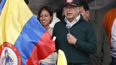 Comisión legislativa abre una indagación preliminar a Petro por un presunto problema con drogas