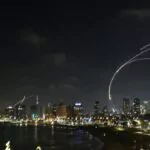 Irán lanza decenas de misiles contra Israel tras ataque a instalaciones nucleares