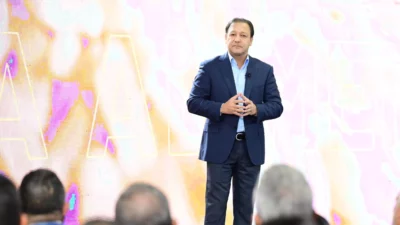 Abel Martínez advierte sobre riesgos de “regularización improvisada” de mano de obra extranjera