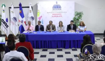 Comisión Especial que estudia modificaciones al Código de Trabajo escucha opiniones Defensor del Pueblo