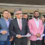 Carlos Peña solicita al PRM, PLD y FP explicar en qué han gastado RD$300 millones recibidos en 2025