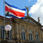 Gobierno de Costa Rica violó derechos de periodistas durante conferencias, afirma tribunal
