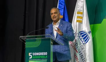 Autoridades persiguen presos que se fugaron este martes