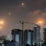 Guardia Revolucionaria de Irán confirma un ataque contra docenas de objetivos israelíes