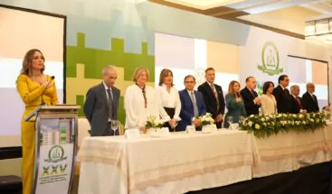 Ney Arias Lora realiza operativo quirúrgico de reconstrucción ósea