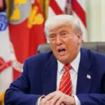 Trump dice que se revisarán los contratos del Gobierno con empresas de Musk
