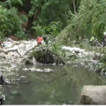 Continúa la búsqueda de niña arrastrada por cañada en Santo Domingo Norte