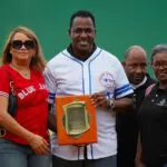 MLB reconoce contribuciones de Guzmán al béisbol durante ceremonia