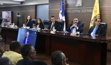 Cloacas y basura se convierten en amenaza latente para residentes en Cristo Rey