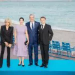 Presidente Abinader y Primera Dama son recibidos por el presidente Macron y su esposa en Cena de Gala
