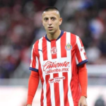 El mexicano Roberto Alvarado apunta a la selección como su prioridad