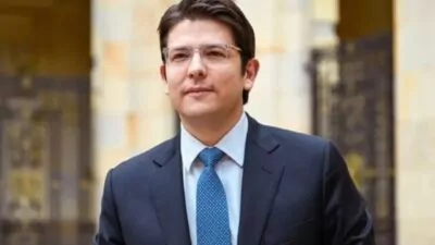 Uribe Turbay es sometido a nueva cirugía y sigue en estado crítico con tendencia estable