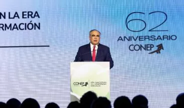 Abinader destaca la importancia de la formación docente: "Un maestro preparado es un maestro transformador"
