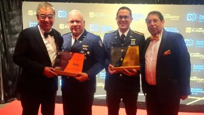 Escuelas Vocacionales del Ministerio de Defensa ganan máximo galardón de los Premios Latam Digital 2025