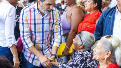 Juan José Rojas y Fundación Rojas Tabar agasajan a Madres de provincia Santo Domingo