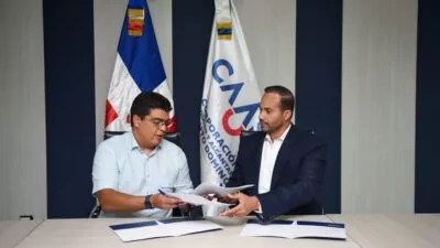 CAASD y ANIPARD firman acuerdo para fomentar la remoción sostenible de sedimentos y el desarrollo local