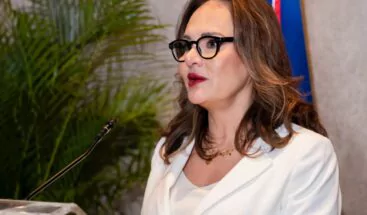 Educación contrata empresa evaluará desempeño de profesores