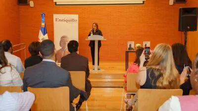 Lidia Martínez de Macarrulla presenta en Madrid y Sevilla el libro “Enriquillo, un líder indígena para la libertad de América”