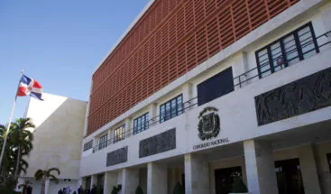 Presidente CUED y gerente EdeEste supervisan sistema eléctrico en La Altagracia