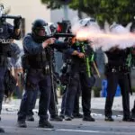 Trump acusa a manifestantes en Los Ángeles de «prolongar una invasión extranjera»