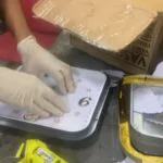 DNCD frustra envío de cocaína a Estados Unidos, camuflada en reloj de pared