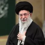 Jamenei promete seguir luchando e Israel bombardea instalaciones nucleares iraníes