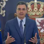 Pedro Sánchez afirma que desconocía presunta corrupción de dirigente socialista español que dimitió
