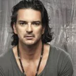 Ricardo Arjona anuncia su regreso a los escenarios tras someterse a dos cirugías