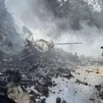 Hallan un superviviente del accidente aéreo de Air India