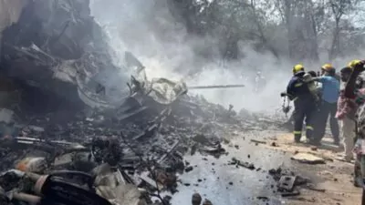 Hallan un superviviente del accidente aéreo de Air India
